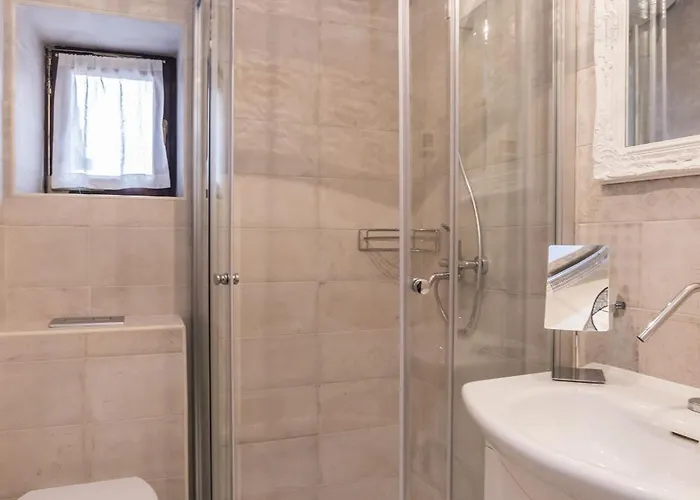 Monte Near Umag For 10 People With Heated Infinity Pool, & Play Villa Merisce