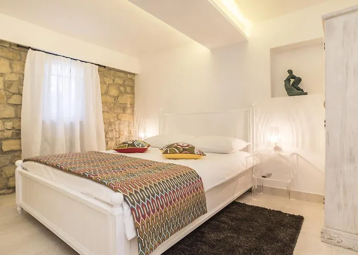 Villa Monte Near Umag For 10 People With Heated Infinity Pool, & Play