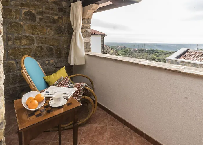 Monte Near Umag For 10 People With Heated Infinity Pool, & Play Villa *